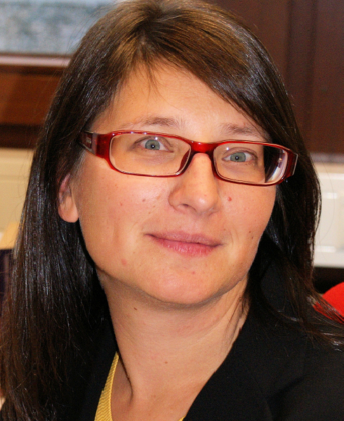 Frau Prof. Dr. Andrea Geier